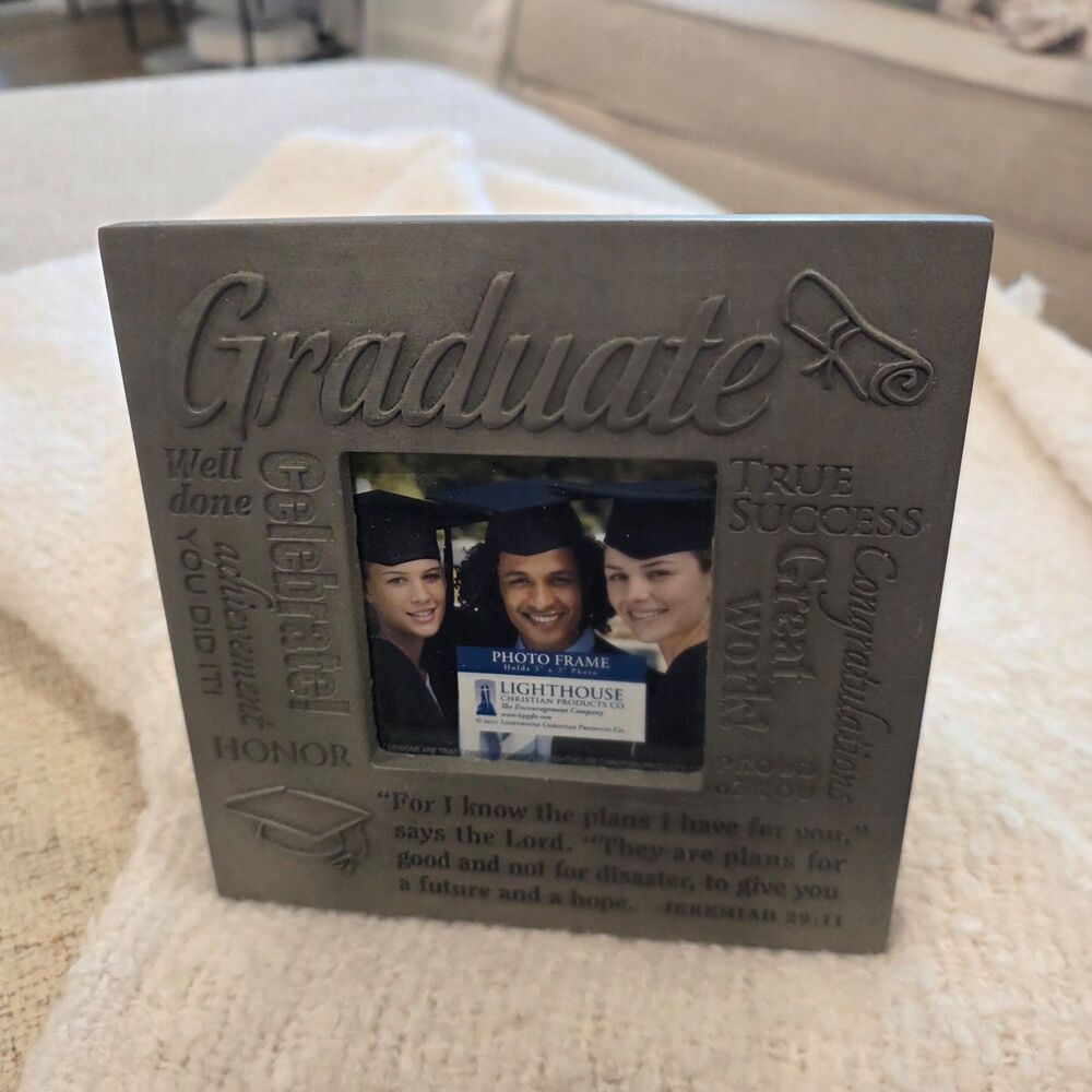 Graduation frame with tags - Picture 2 of 2